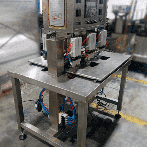 Máquina semiautomática para inserción de válvulas MTEC-CT-Y2